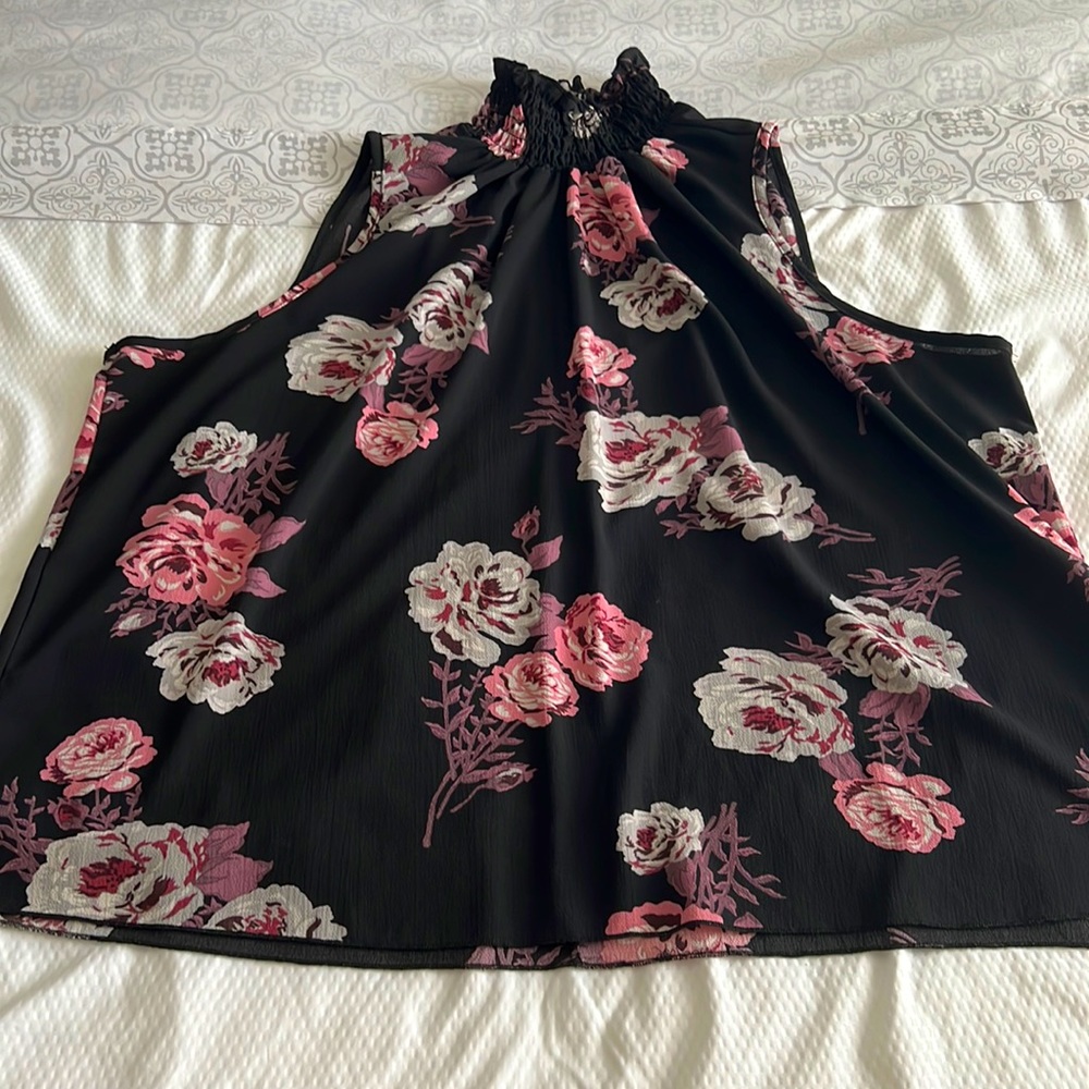 casual flower shirt no sleeves